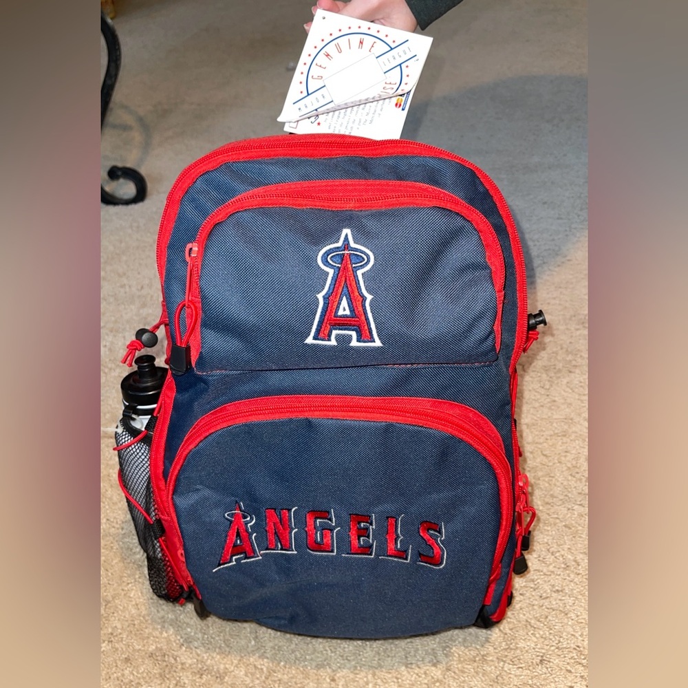 NEW WITH TAG RARE VINTAGE ANAHEIM ANGELS BACKPACK WITH WATER BOTTLE. COLLECTIBLE